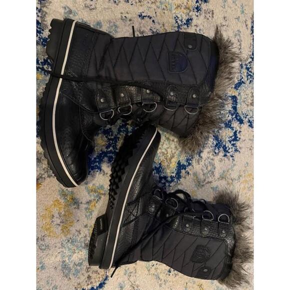 Sorel Women's Waterproof Winter Boots - Stylish & Warm - Picture 4 of 5